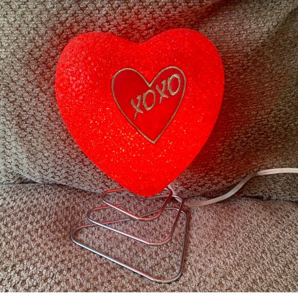 VINTAGE Decorative Outfit 90s XOXO Melted Popcorn Red Heart Light Romantic Sexy - Picture 13 of 14